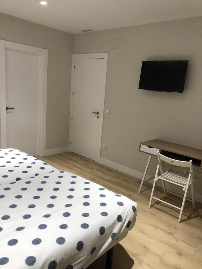 Pension La Castellana Логроньо Экстерьер фото