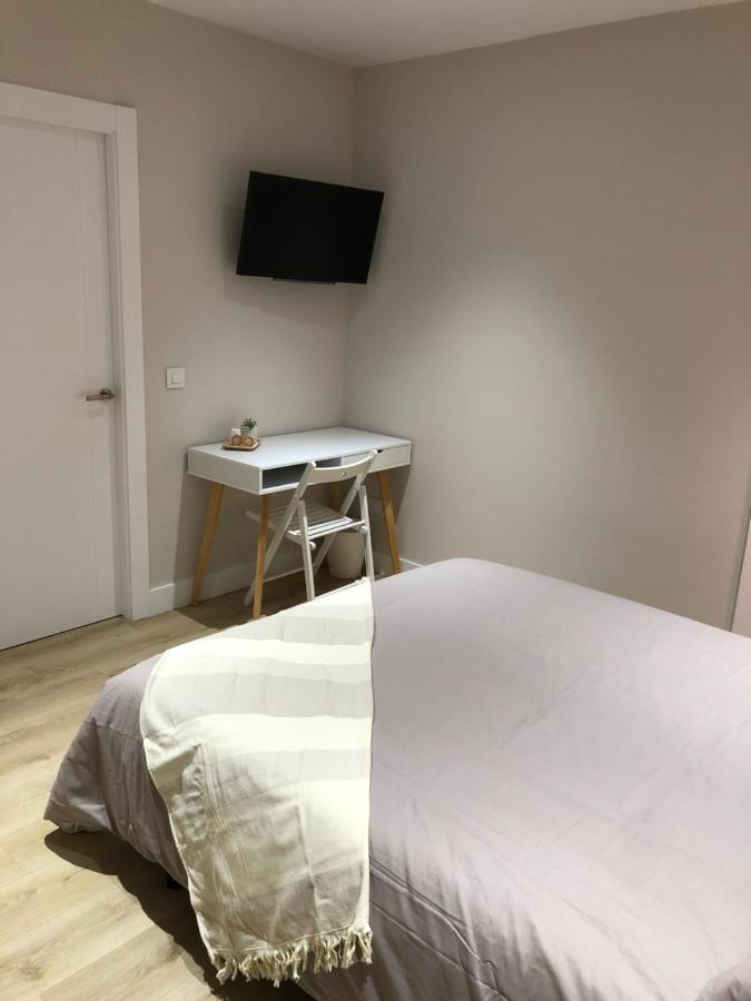 Pension La Castellana Логроньо Экстерьер фото